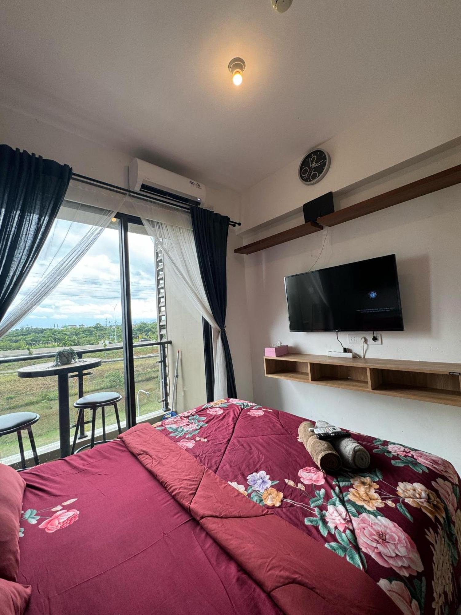 Stay N Cozy Apartemen Sky House Bsd By Sm Room Samporo Dış mekan fotoğraf