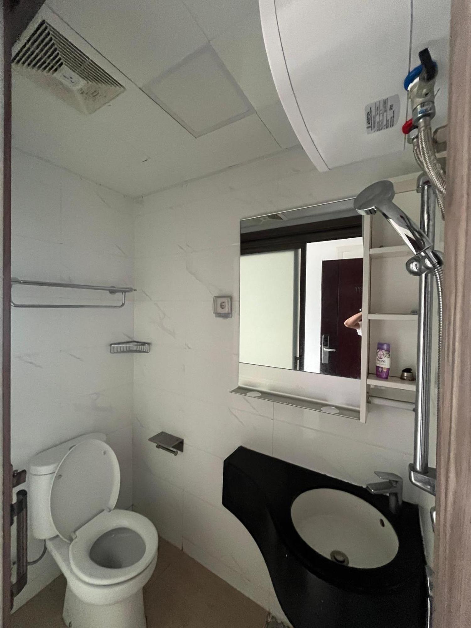 Stay N Cozy Apartemen Sky House Bsd By Sm Room Samporo Dış mekan fotoğraf